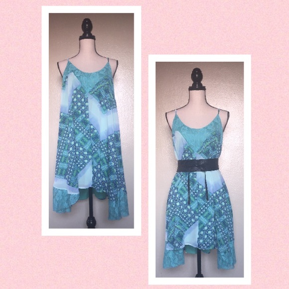 Glam Doll Dresses & Skirts - 🌹NWT🌹 Gorgeous Dress with Lace 🌹